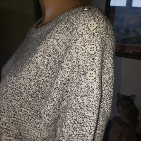 NWT Talbots m marled grey ribbed yoke button shoulder detail oversized - Picture 5 of 7